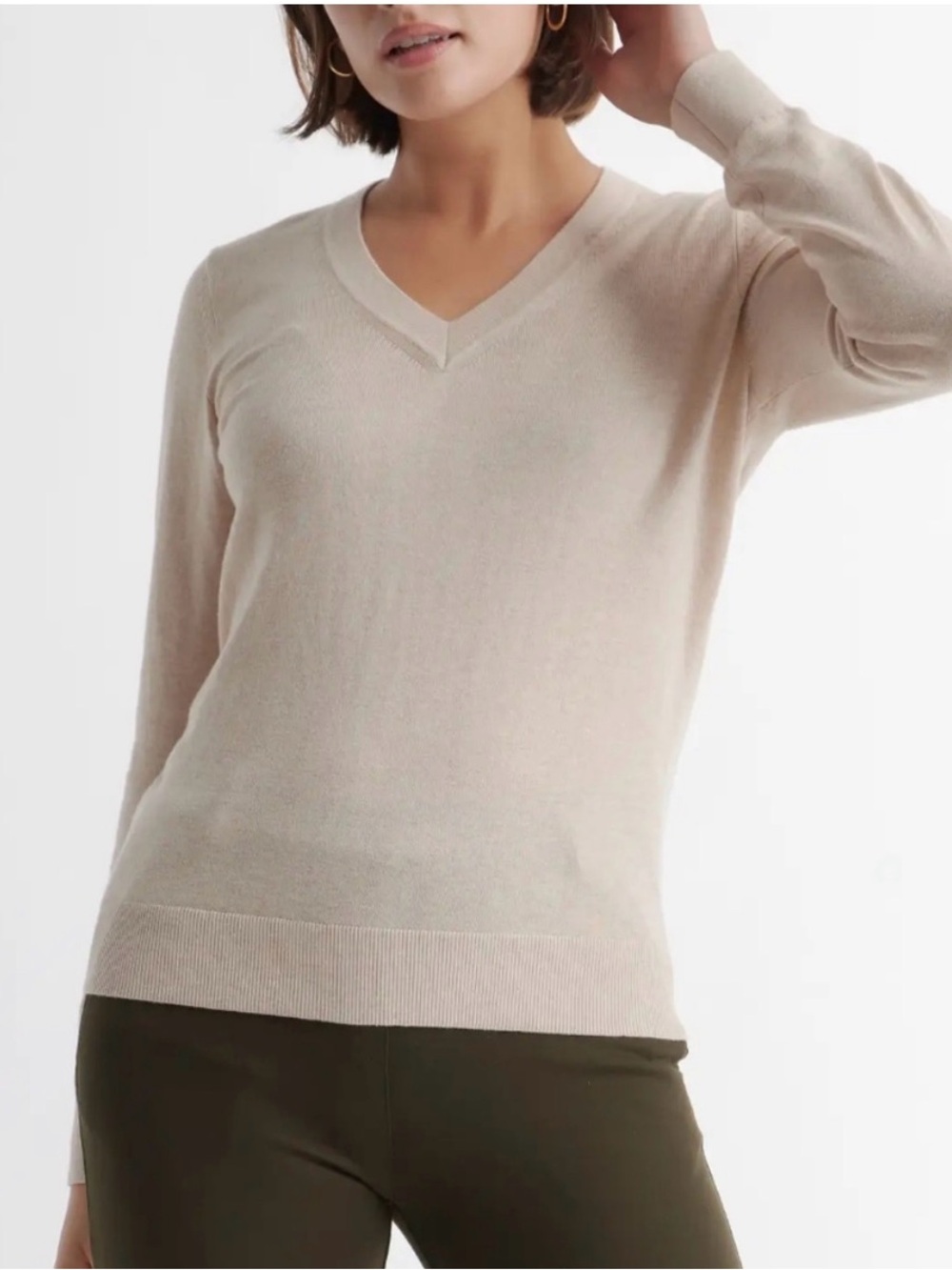 Perfect Quince Lightweight Cotton Cashmere V-Neck Sweater in Heathered Oatmeal - Picture 2 of 9